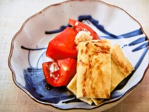 トマトとお揚げさんのしょうがじょうゆ