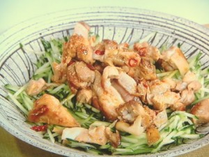 きゅうりと鶏肉のピリ辛あえ