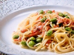 スモークサーモンのクリームパスタ