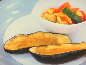 なすのレンジ蒸しスパイシーソルト添え