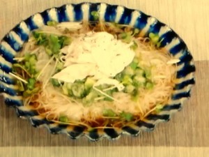 夏野菜と鶏ささみのさっぱりそうめん