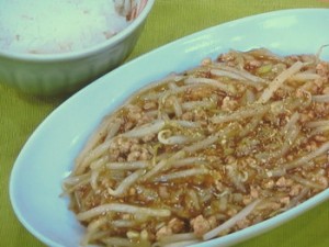 もやしのそぼろあん仕立て