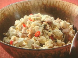 豆腐とひき肉のザーサイ炒め