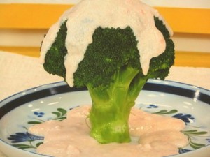 まるごとブロッコリーのたらこソース