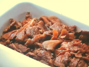 マイタケと牛肉の醤油煮