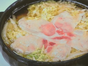 白菜と豚肉のみそバター鍋