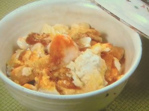 豆腐となめ茸の卵とじ丼