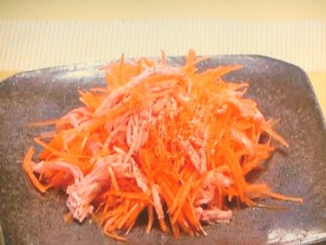 ロースハムと人参のサラダ