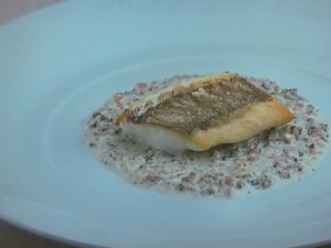 さくら鯛のベーコンソース