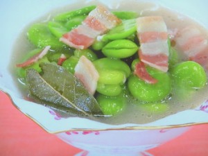 そら豆のローリエ風味煮