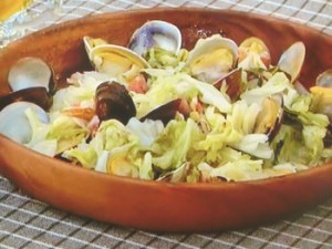 キャベツとあさりの蒸し煮