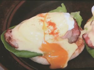 エッグベネディクト
