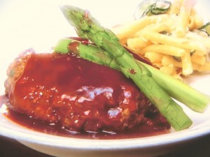 粗挽きデミグラスハンバーグ