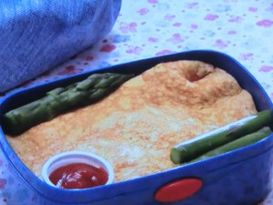 オムライス風チキンライスのお弁当