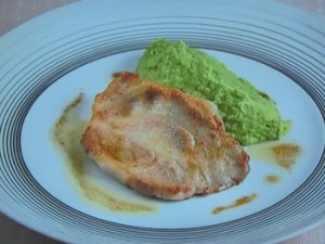 豚肉のグリンピースピューレ添え