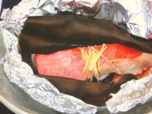 昆布で!きんめだいの包み蒸し