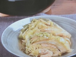 キャベツと鶏肉のしょうが蒸し煮