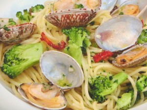 アサリとブロッコリーの煮込みスパゲティ