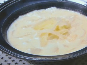 胃にやさしい、じゃが芋と玉ねぎのスープ