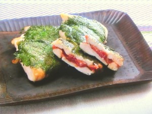 鶏ささ身の梅肉はさみ焼き