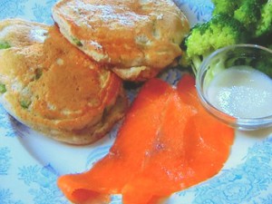 豆乳オリーブソース入りきな粉と枝豆のパンケーキ