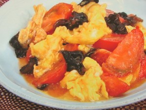 トマトとキクラゲの卵炒め