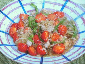 春雨とひき肉のミニトマト炒め