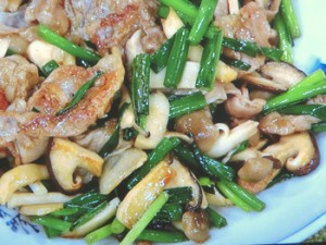 豚肉ときのこのオイスターソース炒め