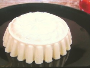 本格ババロア フランボワーズソース
