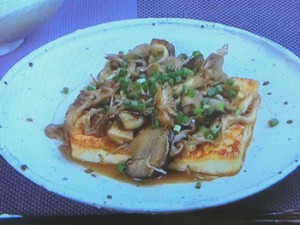 豆腐ステーキ きのこバターじょうゆ
