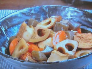 厚揚げ、ちくわ、根菜の煮もの