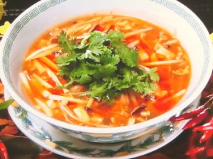 酸辣湯麺(サンラータンメン)