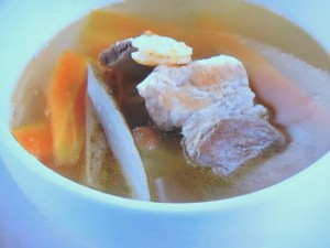 スペアリブの梅風味スープ