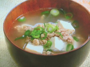 豚ひき肉と豆腐のすまし汁