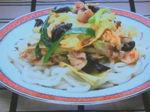 もこみち流 中華風ピリ辛野菜炒めうどん