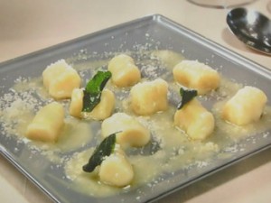 ニョッキのセージバターソース