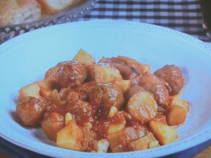 ミートボールと根菜のトマト煮