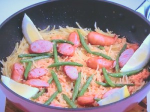 鮭フレークのパスタパエリア