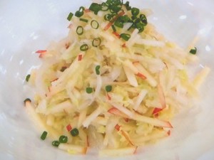 白菜とりんごのあえ物