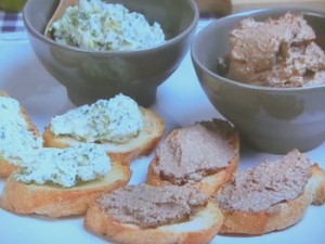 ブルスケッタ2種~鶏レバー・ブロッコリーとクリームチーズ