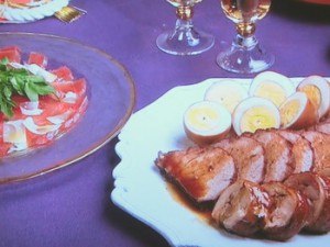 まぐろのオイル漬け/鶏肉と豚肉の紅茶煮
