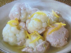 カリフラワーのひき肉包み煮
