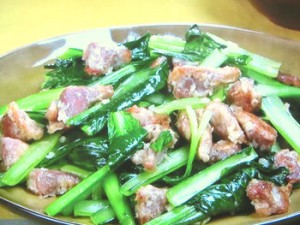 砂肝と小松菜のにんにく炒め
