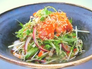 もこみち流 トロとイカ刺しの和風サラダ