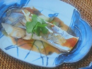 蒸し魚のねぎソースがけ