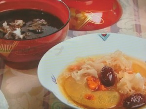白木くらげ、なつめ、クコの実のスープ&2色木くらげの甘いスープ