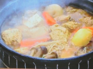 もこみち流 鶏の団子入りカレー鍋