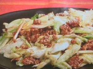 キャベツとひき肉の甘みそ炒め