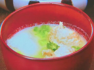 鶏団子の白みそ汁