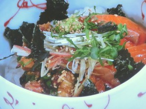 サーモンの二色丼